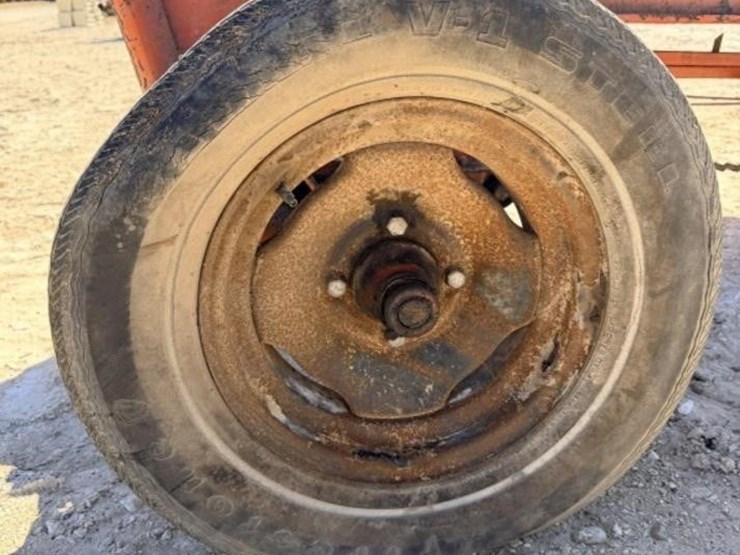 l3---square-bale-loader-image-9