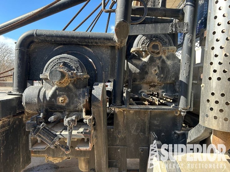 2004-mack-rd688s-image-3