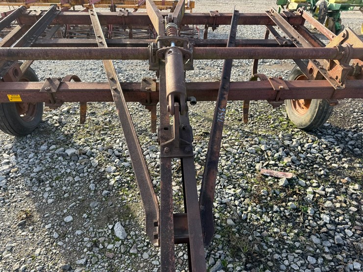 #36256-•-10'-chisel-plow-inv#-36256-image-13