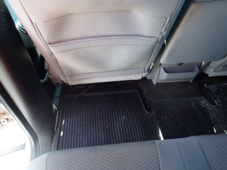 2013-ford-f150-xlt-image-30