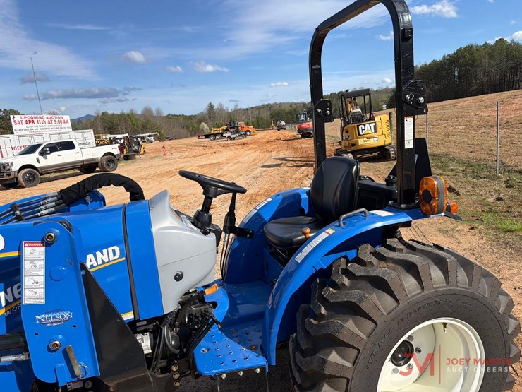 new-holland-workmaster-35-image-12