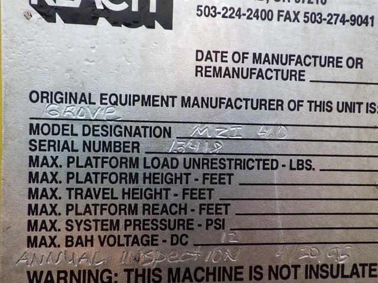 grove-telescopic-boom-lift-image-27