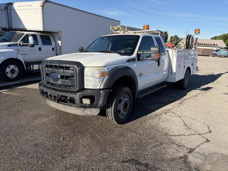 2012-ford-f450-xlt-image-1