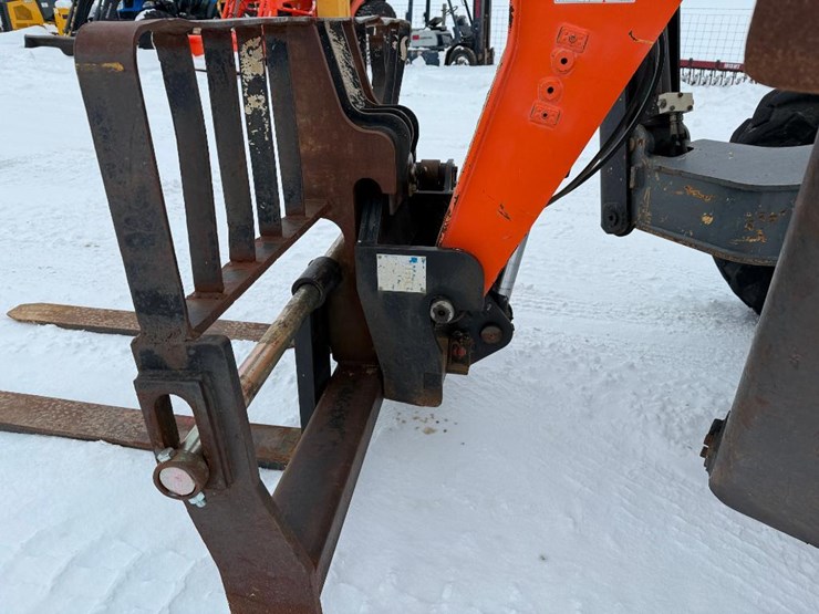 2008-jlg-g10-55a-image-23