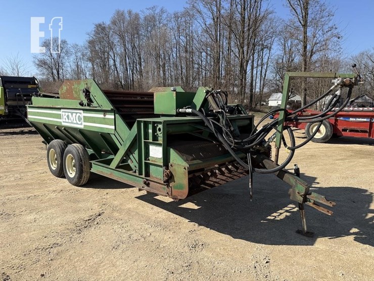 kelley-mfg-co-poultry-house-cleanout-machine-6106-image-3