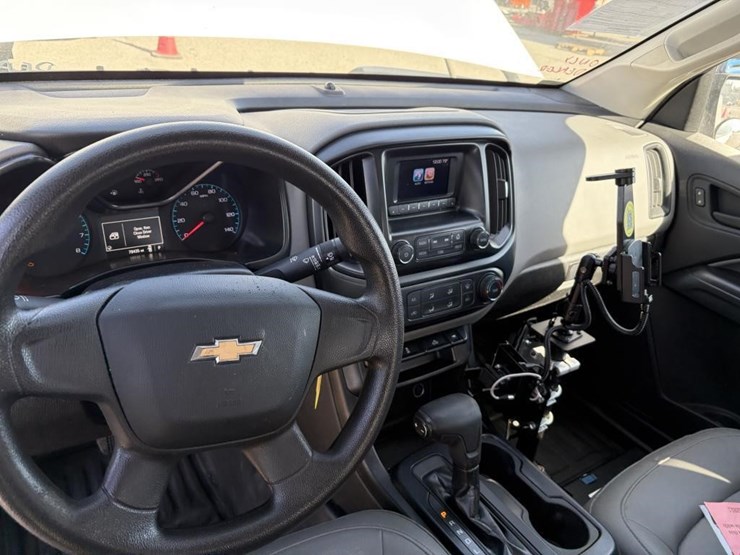 2017-chevrolet-colorado-image-12