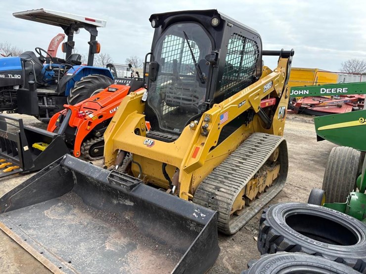 2021-caterpillar-259d3-image-1