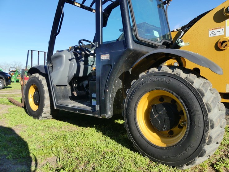 2018-caterpillar-th255c-image-7