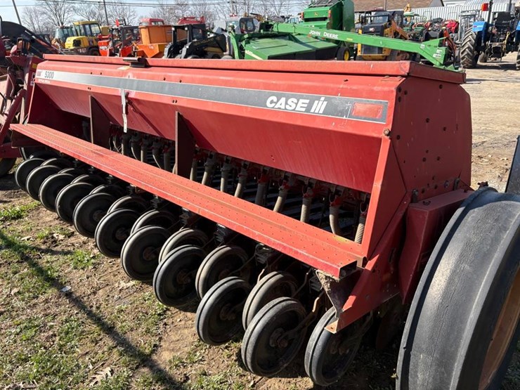 case-ih-5300-image-5