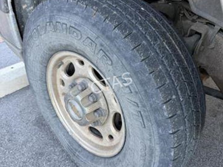 2003-chevrolet-2500-image-13