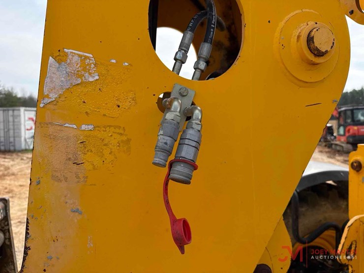 2016-jcb-507-42-image-9