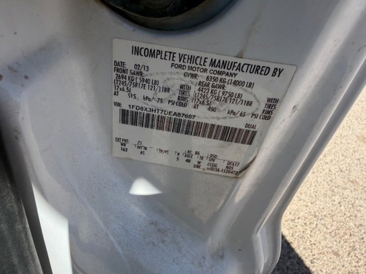 2013-ford-f350-image-12