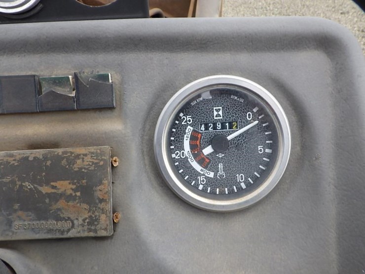 massey-ferguson-mf154/2s-tractor-image-31