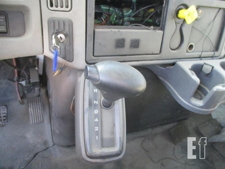 2013-international-durastar-4300-image-10