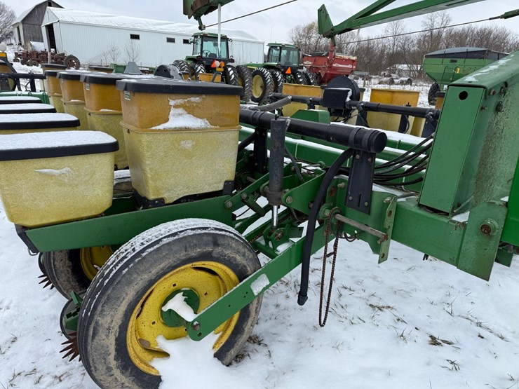 john-deere-7200-image-17