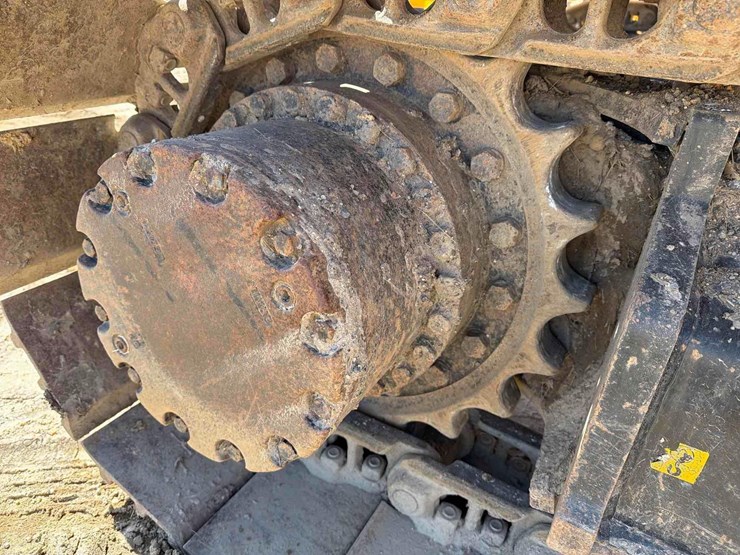 2020-hitachi-zx225usrk-image-17