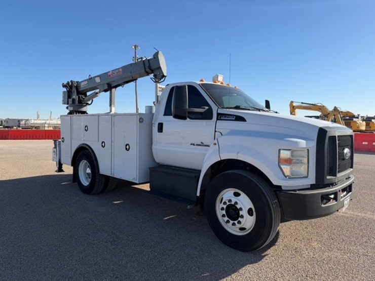 2017-ford-f750-image-3