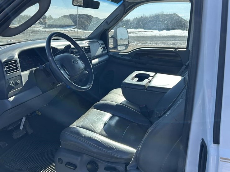 2004-ford-f250-image-12