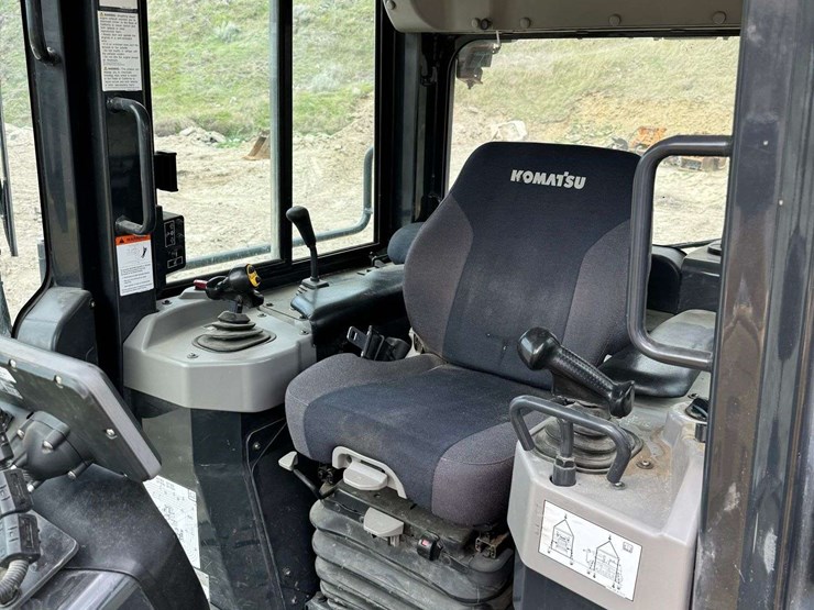 2021-komatsu-71exi-dozer-image-38