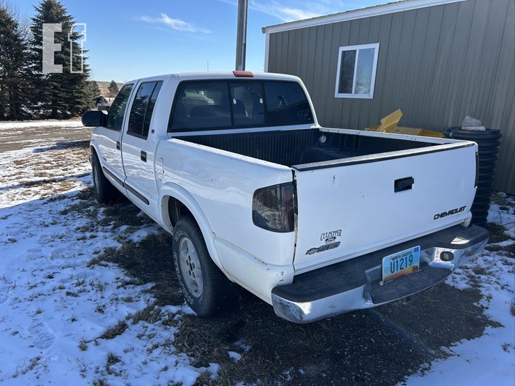 2002-chevrolet-s10-image-4