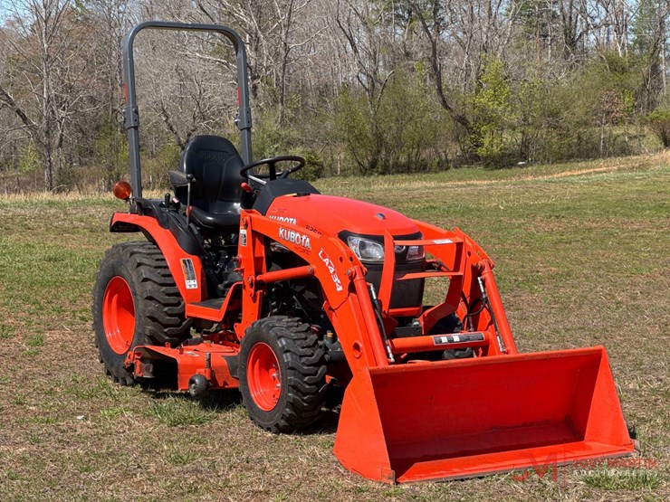 kubota-b2601-utility-tractor-image-1