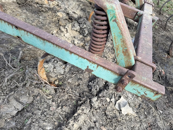 john-deere-17-image-23