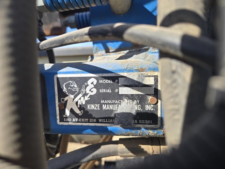 kinze-2600-image-13