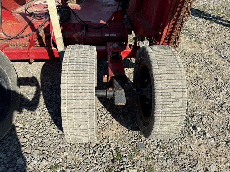 bush-hog-2215-image-6