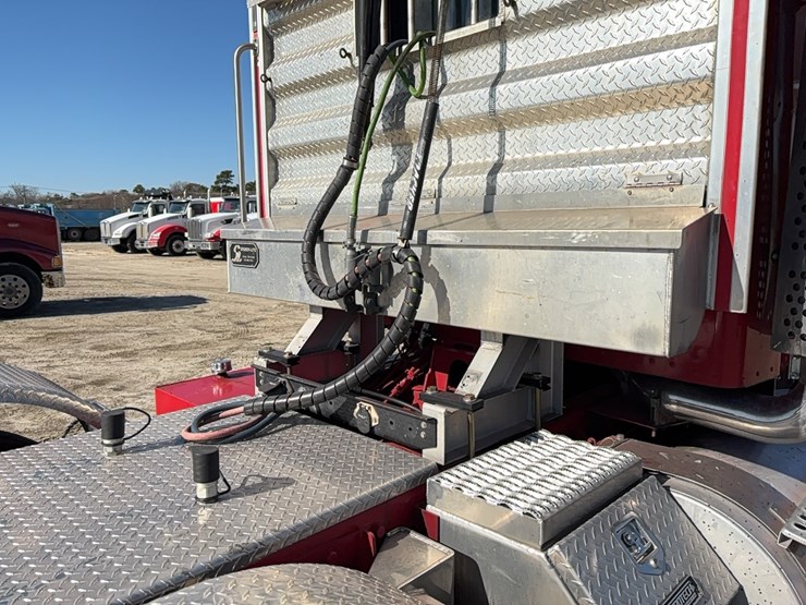 2001-kenworth-t800-image-13