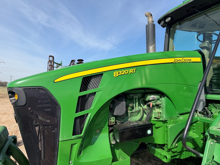 john-deere-8320rt-image-45
