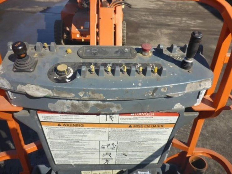 2008-jlg-e400ajpn-image-20