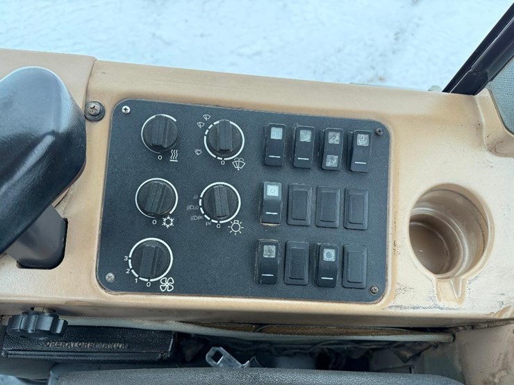 case-521d-xt-image-53