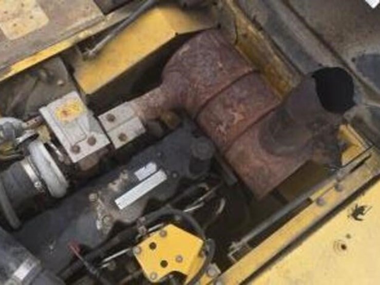 2007-komatsu-pc270-lc-8-image-28