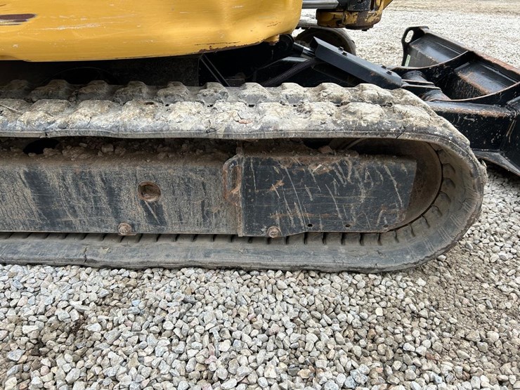 2020-caterpillar-303-image-13