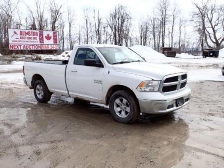 2013-ram-1500-slt-image-7