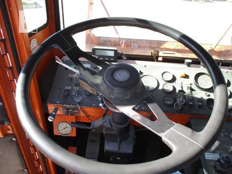 1992-caterpillar-c13-image-19