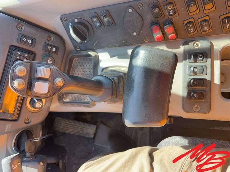 2021-case-221f-image-24