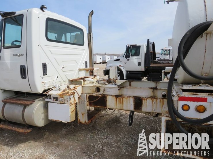 2012-international-durastar-4300-image-5