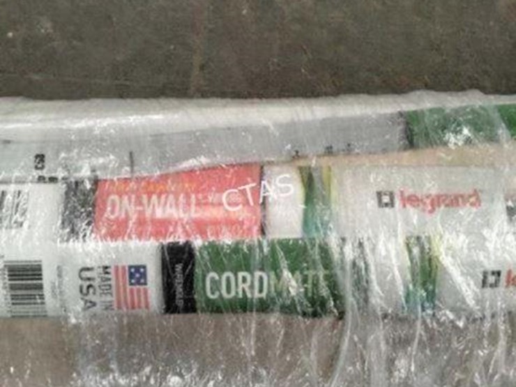 #250-•-cable-management-bundle-image-3