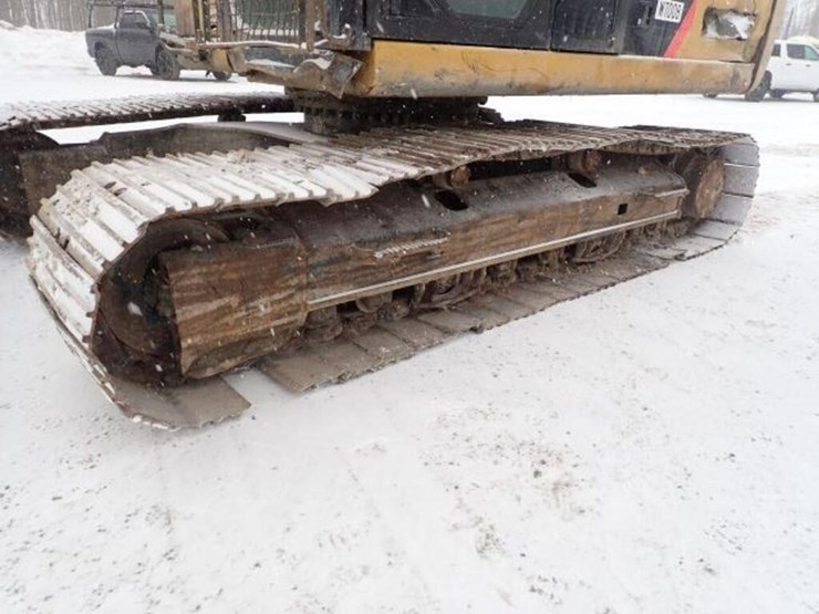 2017-caterpillar-320fl-image-62