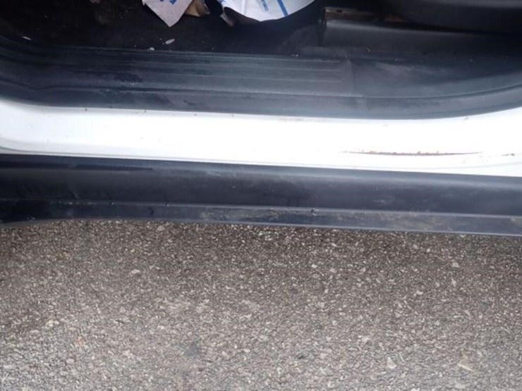 2016-jeep-cherokee-image-38