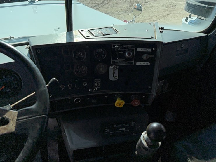 mack-rd688s-image-17