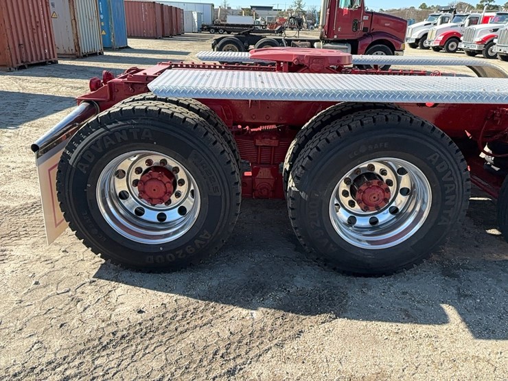 2001-kenworth-t800-image-10