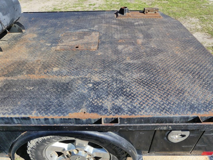 2013-chevrolet-silverado-2500-image-7