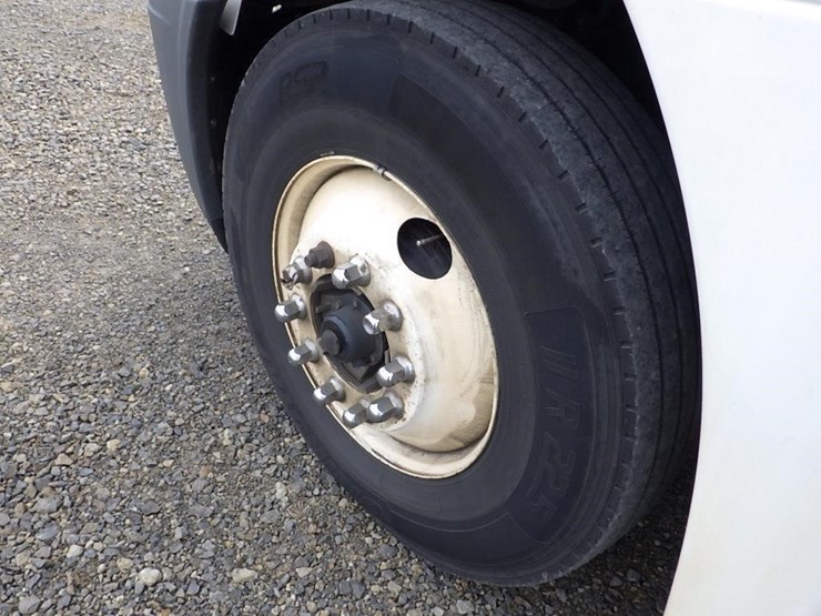 2016-freightliner-cascadia-125-image-26