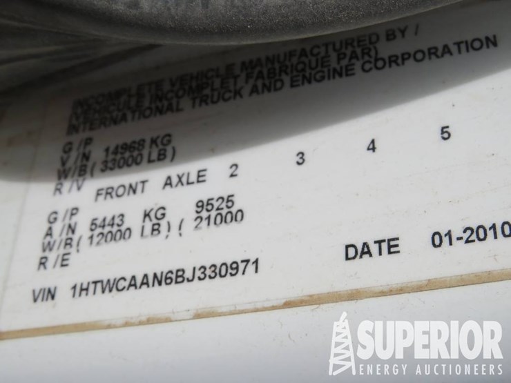 2011-international-7400-image-11