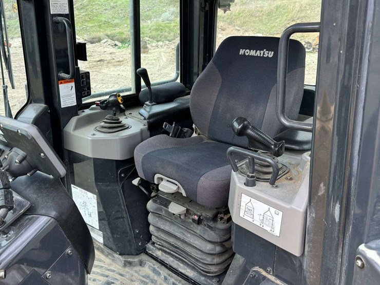 2021-komatsu-71exi-dozer-image-32