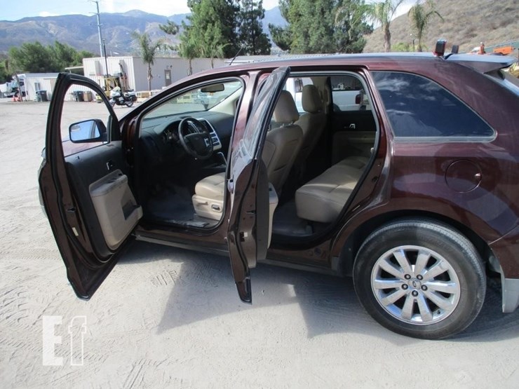 2010-ford-edge-sel-image-12