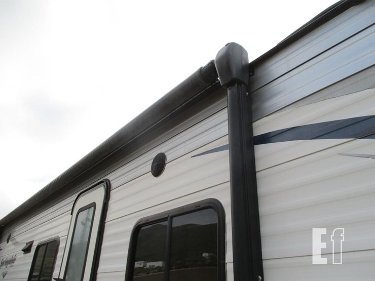 2020-keystone-rv-co-springdale-200787-image-23