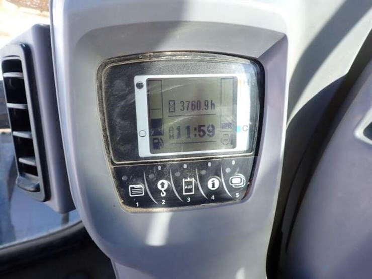 2017-kubota-kx080-4-image-16